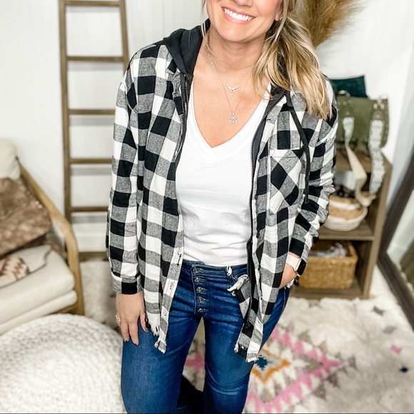 Hoodie Lined Plaid Shacket- White - Picture 2 of 4